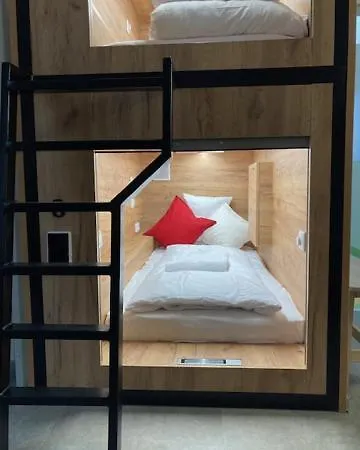 Hostel Capsule Andel Centre Spirit Prague